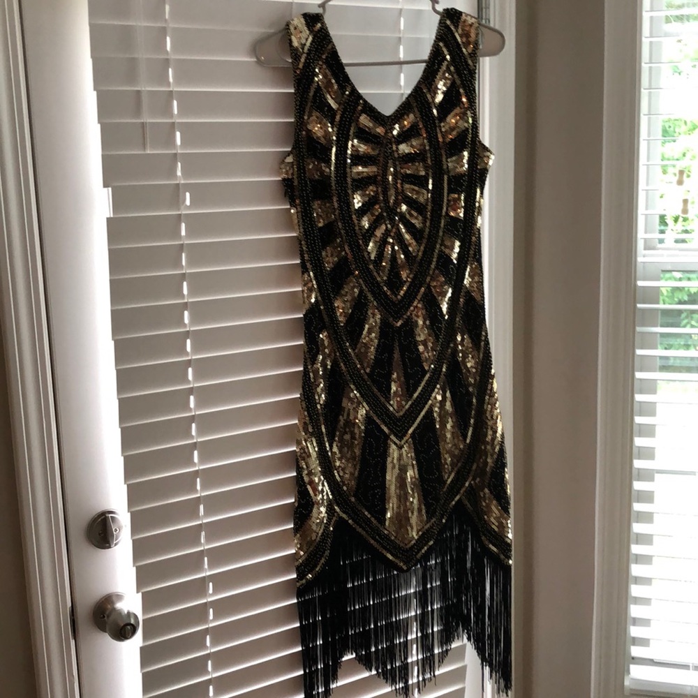 Super cute flapper dress!